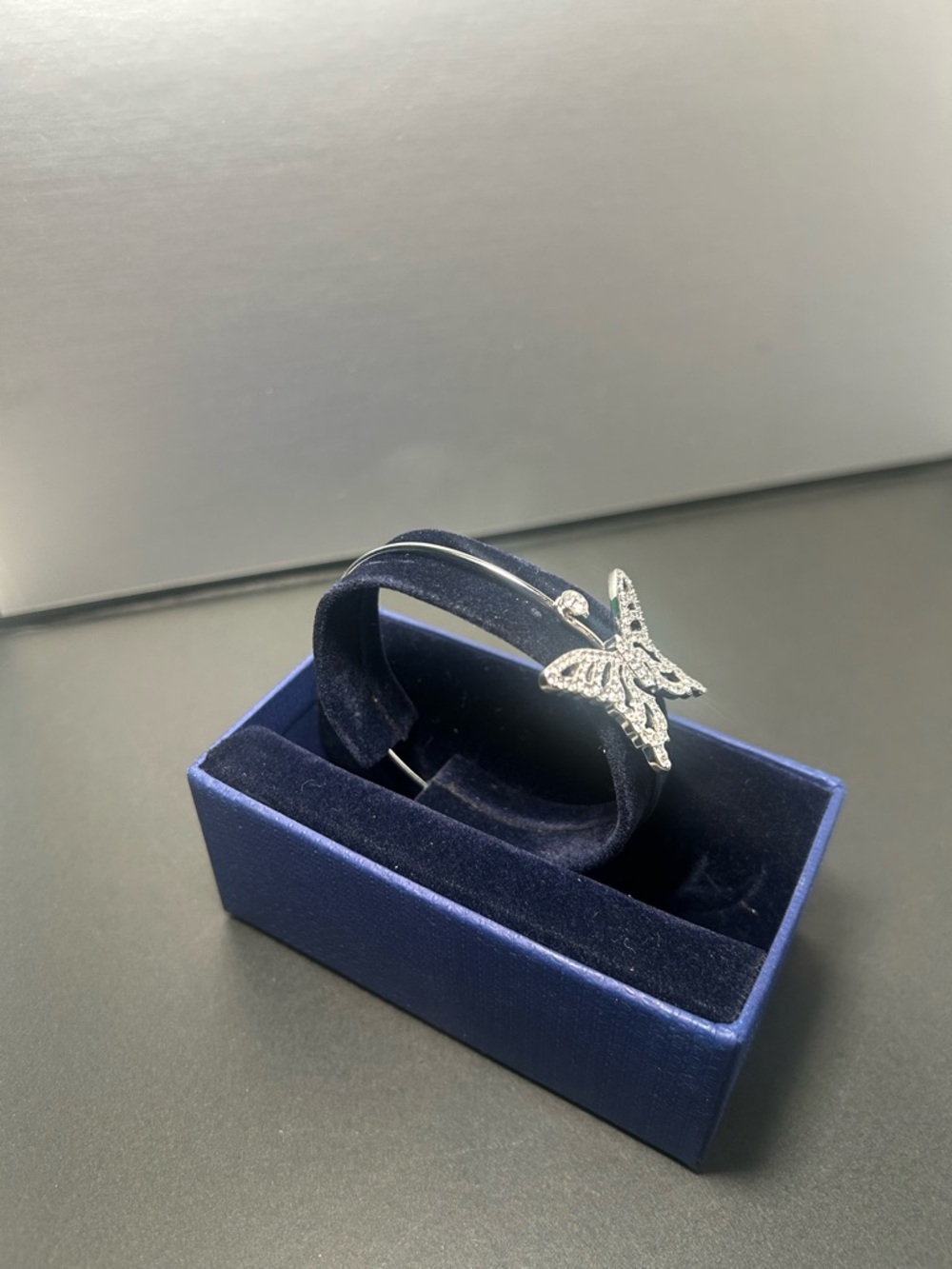 Swarovski Bracelet with Box - Picture 7 of 12